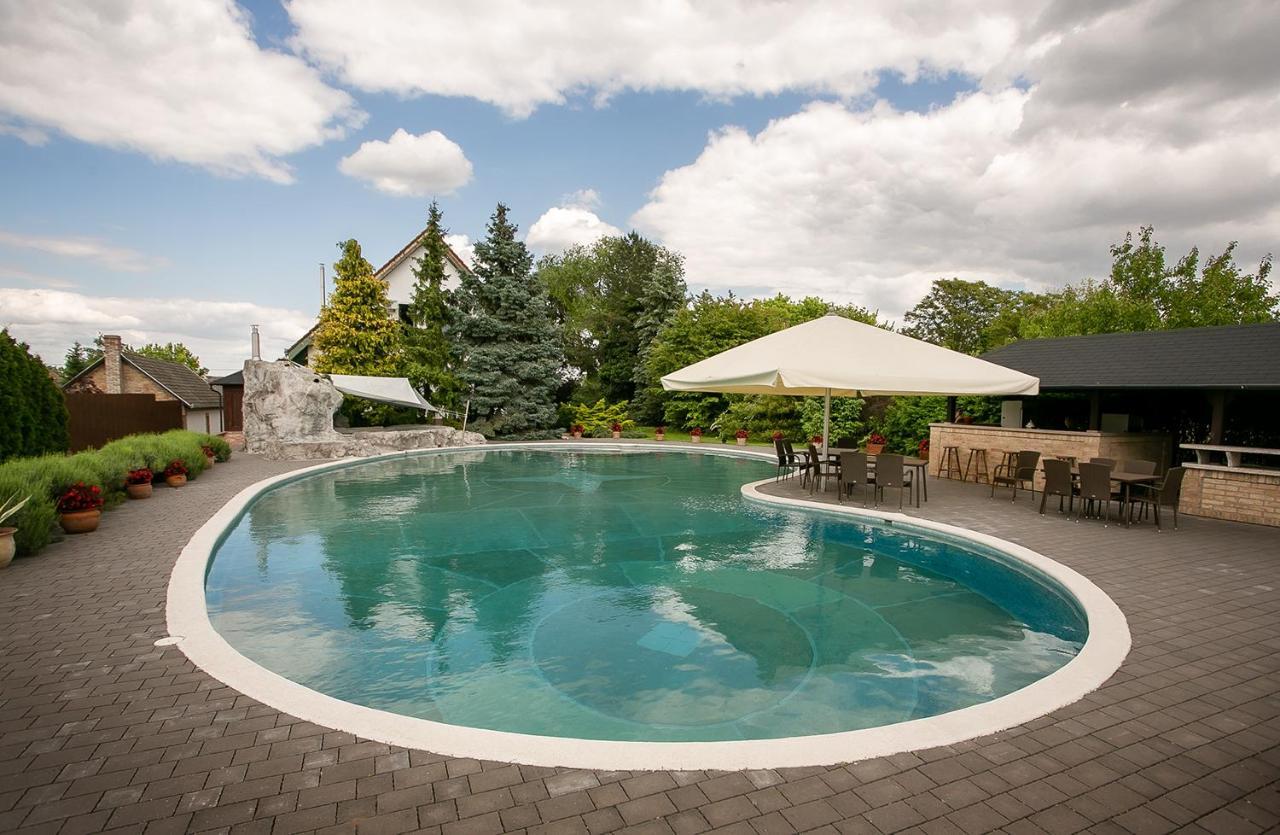 Forras Vendeghaz Villa Dunaegyhaza ภายนอก รูปภาพ