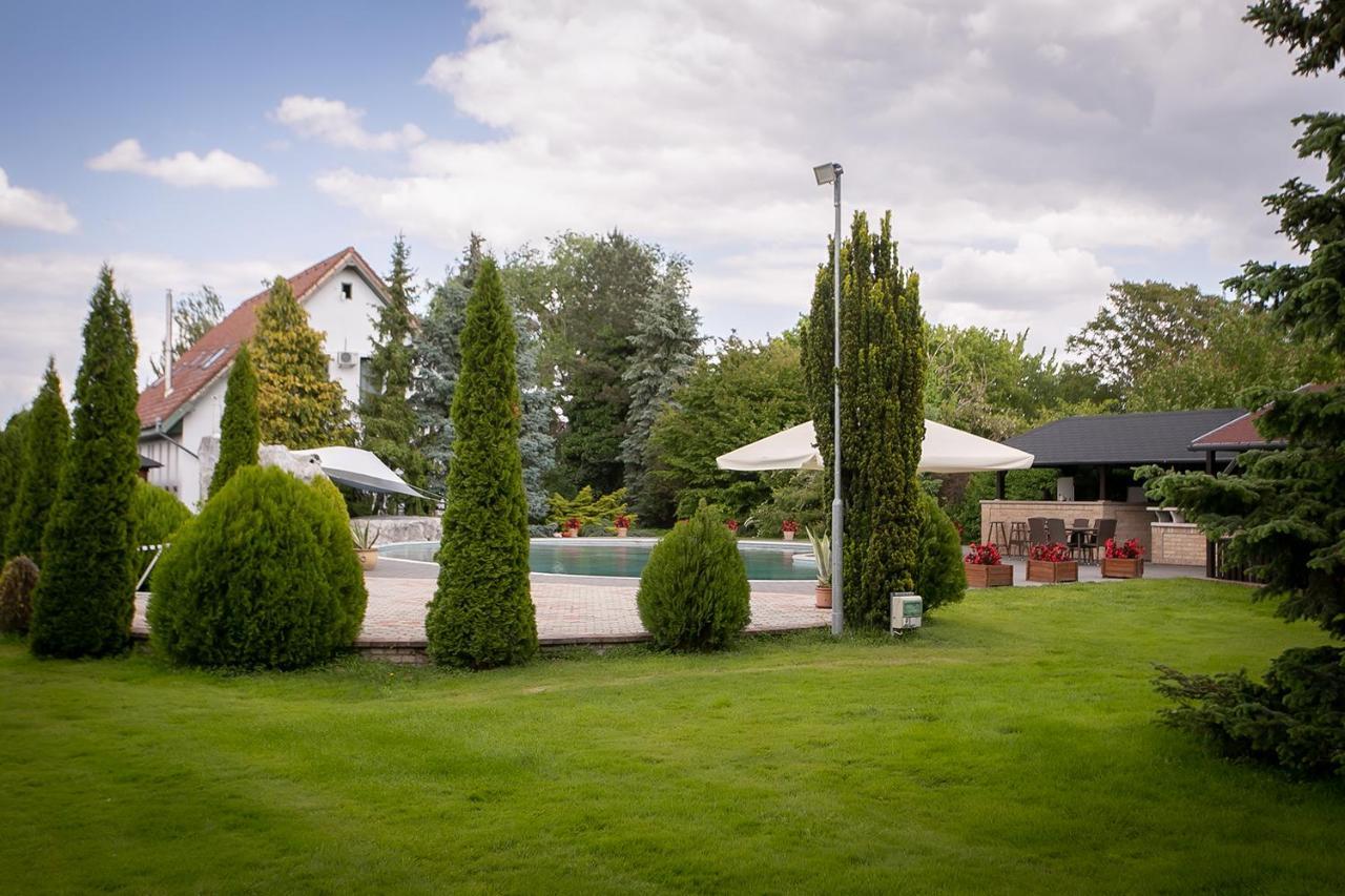 Forras Vendeghaz Villa Dunaegyhaza ภายนอก รูปภาพ