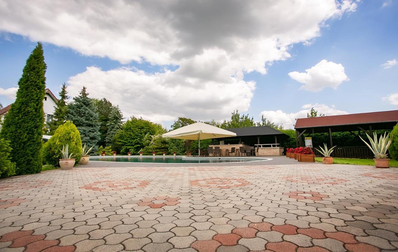 Forras Vendeghaz Villa Dunaegyhaza ภายนอก รูปภาพ