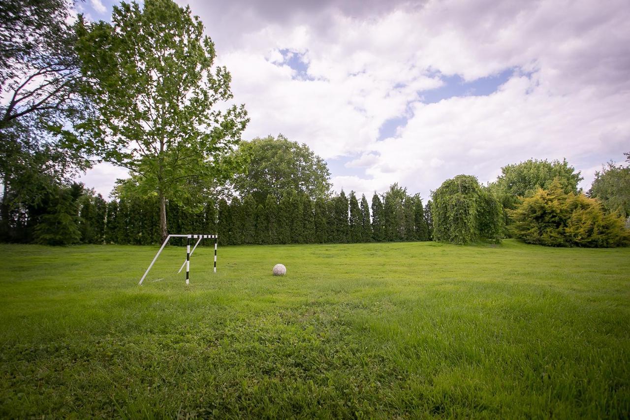 Forras Vendeghaz Villa Dunaegyhaza ภายนอก รูปภาพ